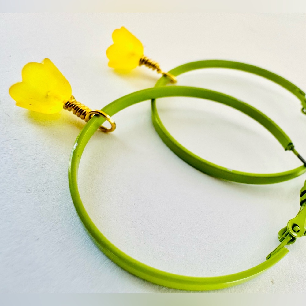 Interchangeable Hoop Earrings - Picture 8 of 10